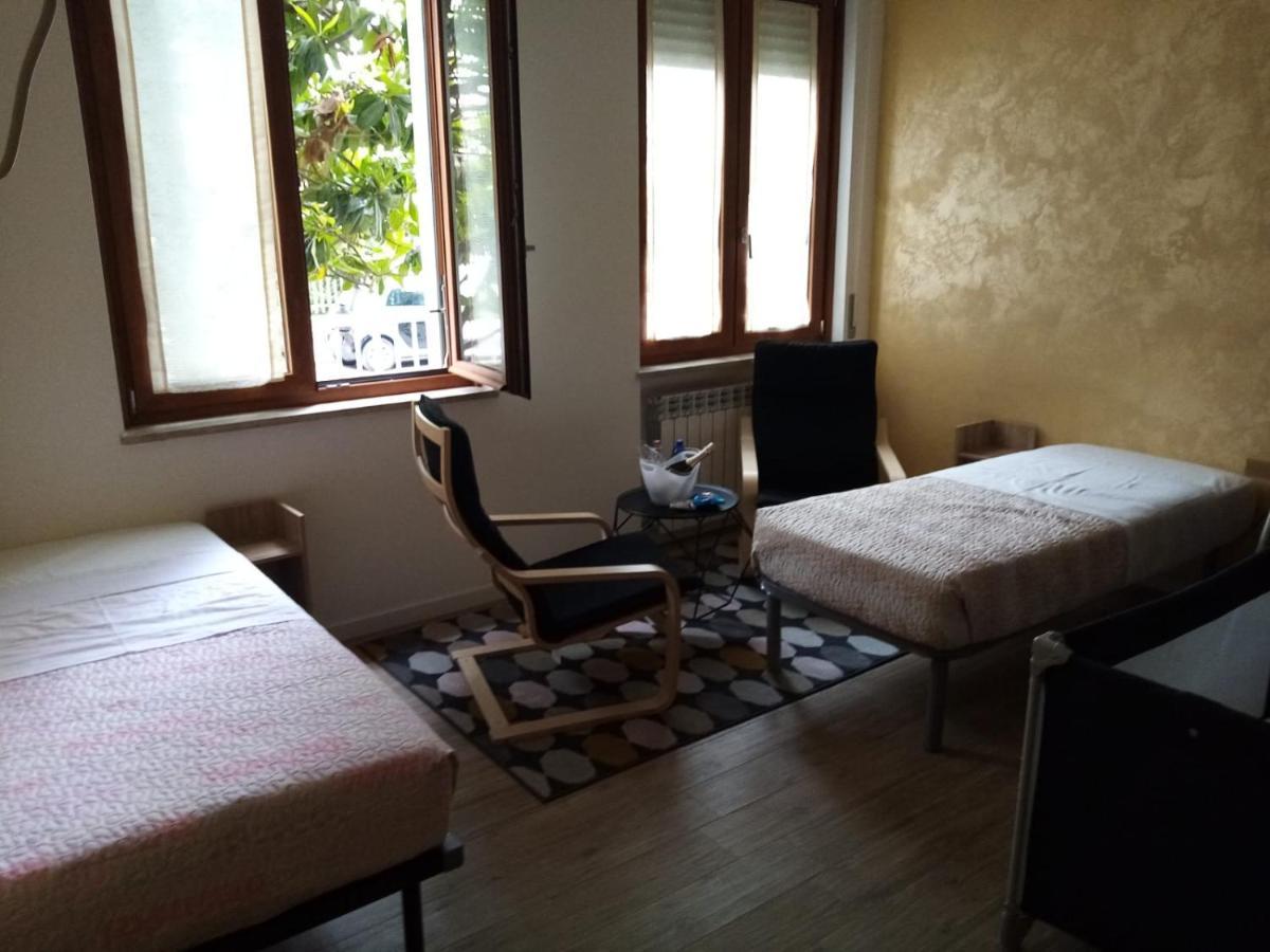 Emmanueli65 Fronte Clinica Per 5 Matrimoniale 2 Singoli 1 Divano Letto Plaisance Extérieur photo