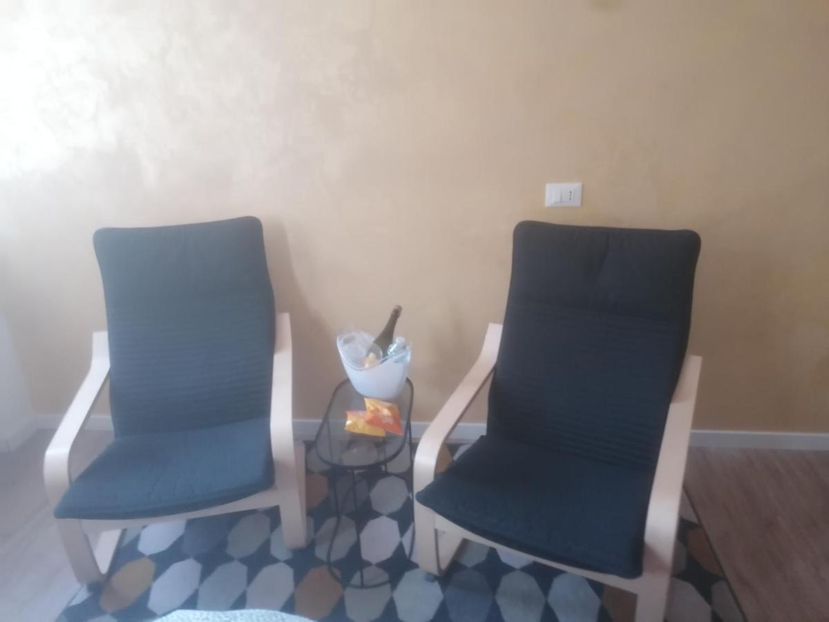 Emmanueli65 Fronte Clinica Per 5 Matrimoniale 2 Singoli 1 Divano Letto Plaisance Extérieur photo